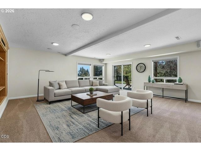 1154 Nw REDFIELD Cir, Bend, OR 97703