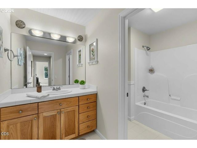 1154 Nw REDFIELD Cir, Bend, OR 97703