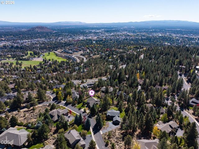 1154 Nw REDFIELD Cir, Bend, OR 97703