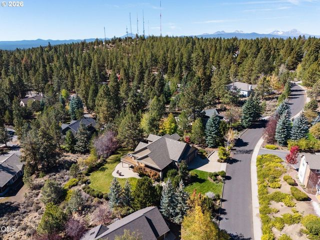 1154 Nw REDFIELD Cir, Bend, OR 97703