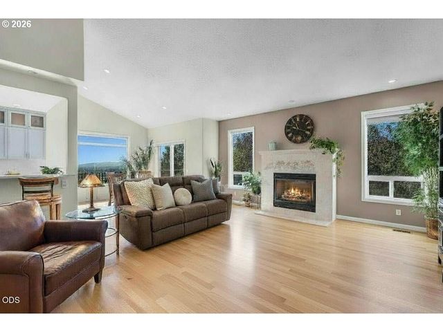 1154 Nw REDFIELD Cir, Bend, OR 97703