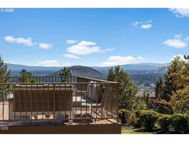1154 Nw REDFIELD Cir, Bend, OR 97703