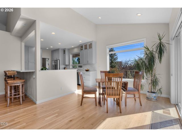 1154 Nw REDFIELD Cir, Bend, OR 97703