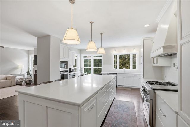 339 BOWYER LN, Lititz, PA 17543