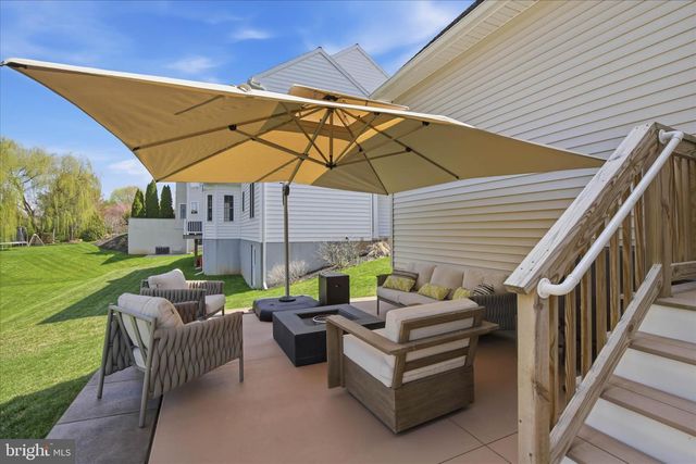 339 BOWYER LN, Lititz, PA 17543