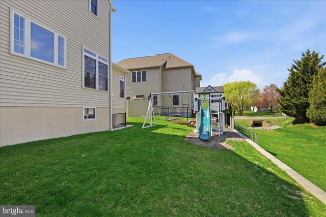 339 BOWYER LN, Lititz, PA 17543