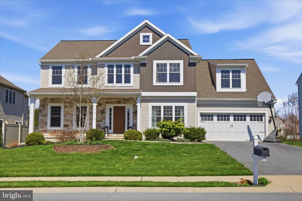 339 BOWYER LN, Lititz, PA 17543