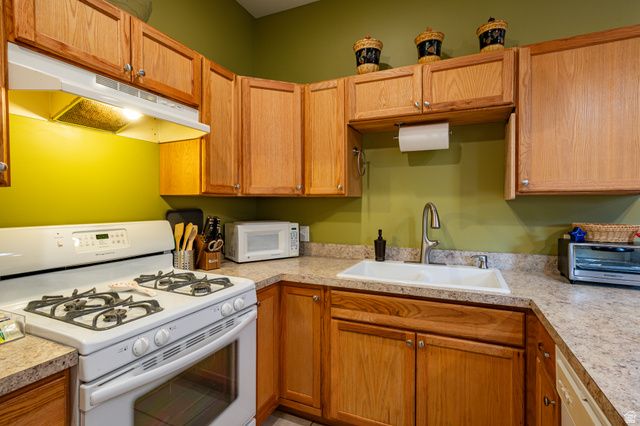 2315 E 6600 S, Cottonwood Heights, UT 84121