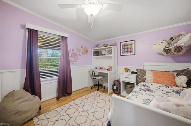 100 Longhorn DR, Moyock, NC 27958