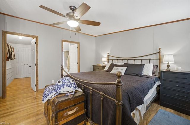 100 Longhorn DR, Moyock, NC 27958