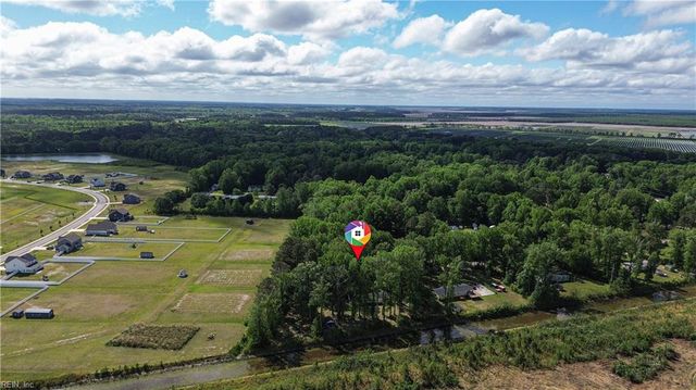 100 Longhorn DR, Moyock, NC 27958