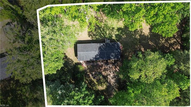 100 Longhorn DR, Moyock, NC 27958