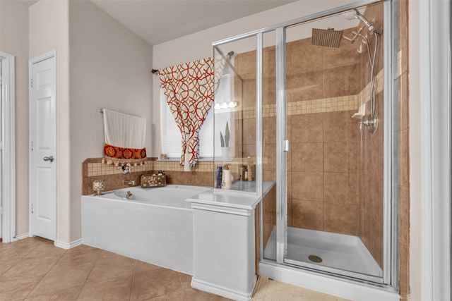 2244 Condor Street, Grand Prairie, TX 75052