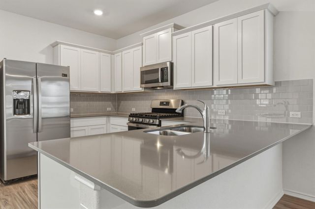 913 Legends LN, Georgetown, TX 78628