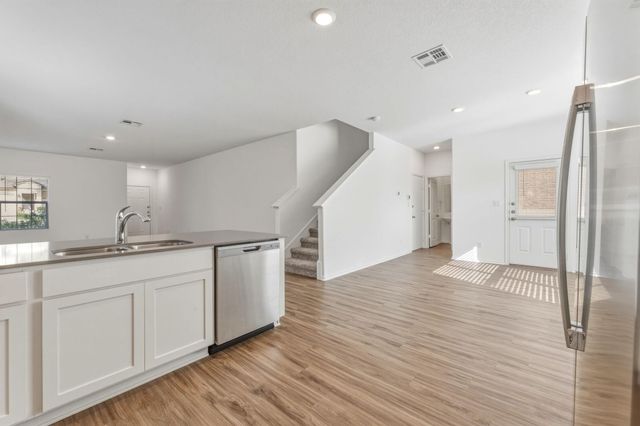 913 Legends LN, Georgetown, TX 78628