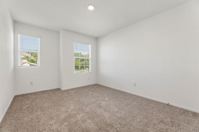 913 Legends LN, Georgetown, TX 78628