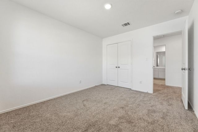 913 Legends LN, Georgetown, TX 78628