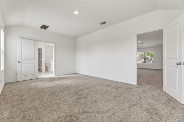 913 Legends LN, Georgetown, TX 78628