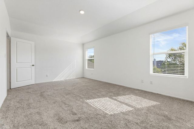 913 Legends LN, Georgetown, TX 78628