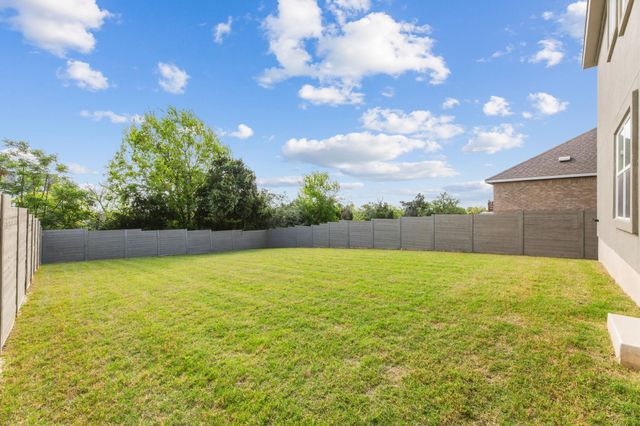 913 Legends LN, Georgetown, TX 78628