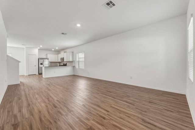 913 Legends LN, Georgetown, TX 78628