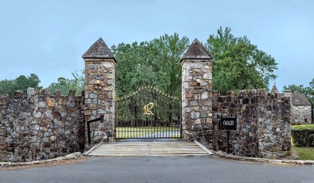 6601 Stagecoach Road, Little Rock, AR 72204