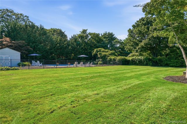 22 S Gillette Avenue, Bayport, NY 11705