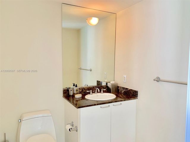 17555 Collins Avenue 3202, Sunny Isles Beach, FL 33160