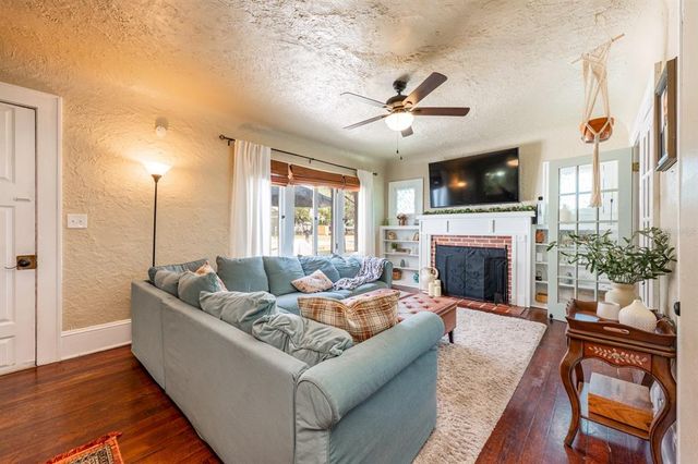 420 N CENTER STREET, Eustis, FL 32726