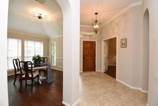 18025 Somerset Knolls, Houston, TX 77094
