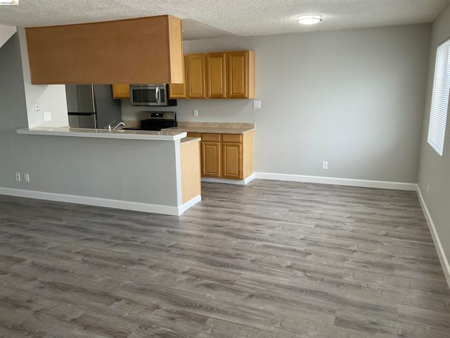 1202 Sycamore Drive 3, Antioch, CA 94509