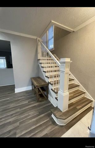 979 E Hollywood, Detroit, MI 48203