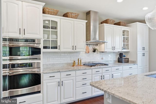 42628 BECKETT TER, Ashburn, VA 20148