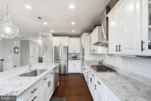 42628 BECKETT TER, Ashburn, VA 20148