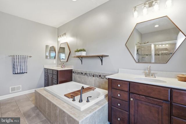 42628 BECKETT TER, Ashburn, VA 20148