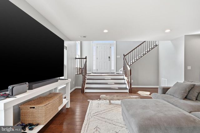 42628 BECKETT TER, Ashburn, VA 20148