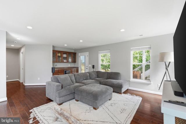 42628 BECKETT TER, Ashburn, VA 20148