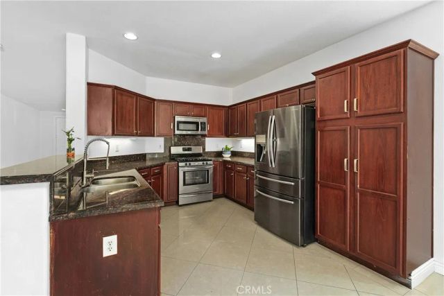 6765 Borges, Eastvale, CA 92880