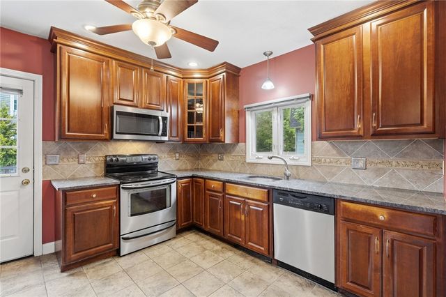 105 Park Avenue, Cranston, RI 02905