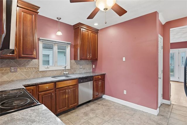 105 Park Avenue, Cranston, RI 02905