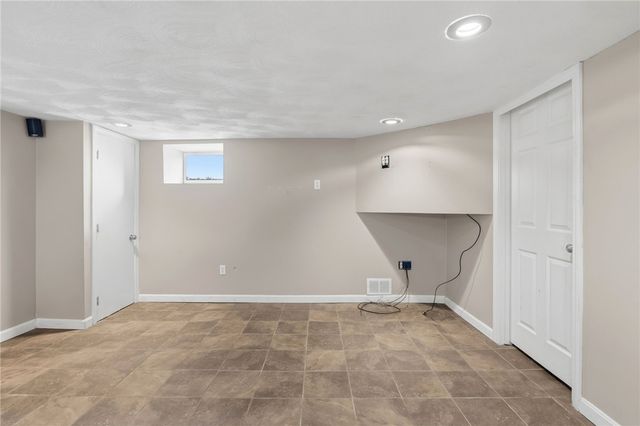 105 Park Avenue, Cranston, RI 02905