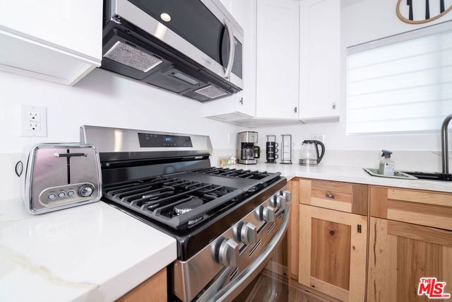 11315 Tiara Street, North Hollywood, CA 91601