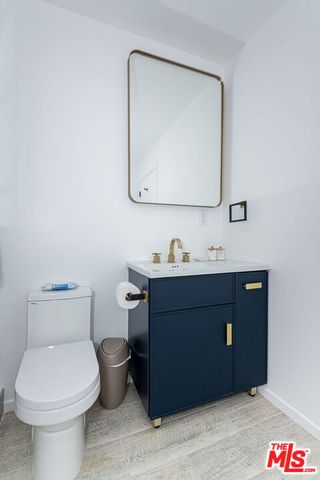 11315 Tiara Street, North Hollywood, CA 91601