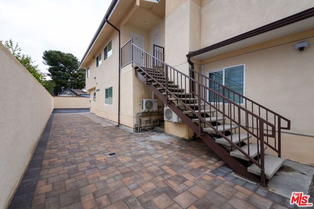 11315 Tiara Street, North Hollywood, CA 91601