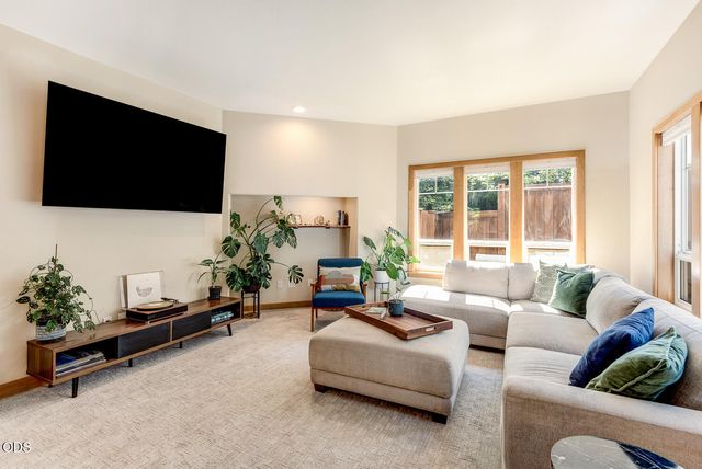 335 NW 17th Street, Bend, OR 97703
