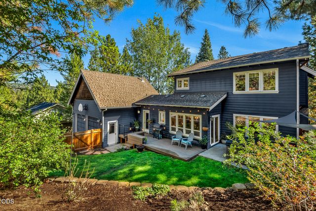 335 NW 17th Street, Bend, OR 97703