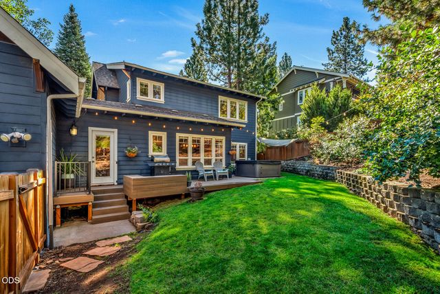 335 NW 17th Street, Bend, OR 97703