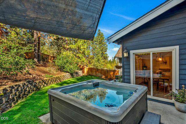 335 NW 17th Street, Bend, OR 97703