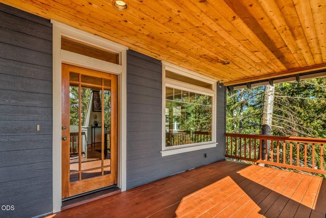 335 NW 17th Street, Bend, OR 97703