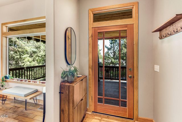 335 NW 17th Street, Bend, OR 97703